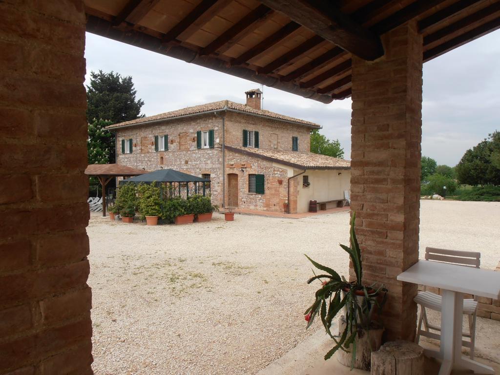 翁布里亚区贾诺Agriturismo Rustichino别墅 外观 照片