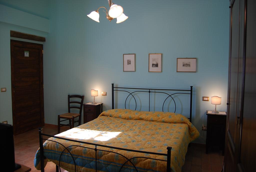 翁布里亚区贾诺Agriturismo Rustichino别墅 外观 照片